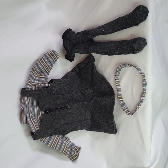 American Girl Pleasant Company Vintage Doll Outfit Grey School Set - Picture 1 of 9